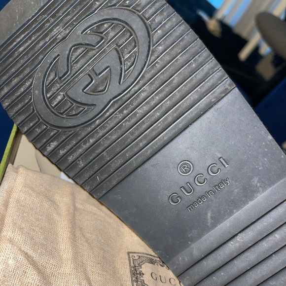 COPY - AUTHENTIC GUCCI RUBBER SANDALS| AVAILABLE NOW!!! - Picture 4 of 4